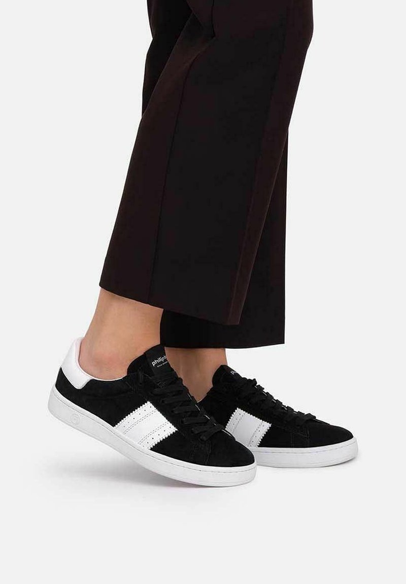 Philip Hog Lova Lace Up Flatform Plain Leather Trainer White