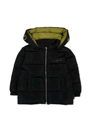 Veste matelassée noire à capuche avec doublure vert olive et fermeture éclair devant, comportant le texte "John Richmond" sur la poitrine et les bords de la capuche.