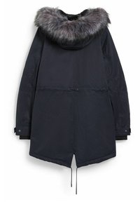Parka bleu marine avec une bordure de capuche en fausse fourrure, dotée d'une taille à cordon, de poignets zippés et d'un dos légèrement plus long pour une meilleure couverture.