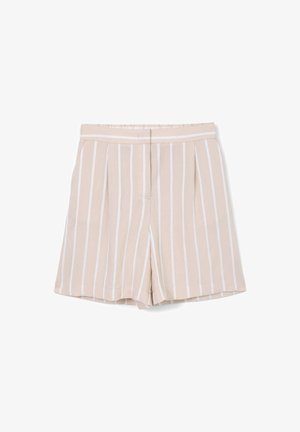 Shorts beiges avec des rayures verticales blanches, présentant des plis à l'avant, une taille plate et une texture de tissu lisse.