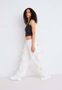 Buffalo CORIN HEART - Tossud - white