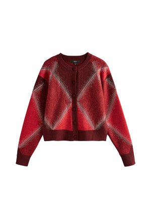 Cardigan tricotat roșu cu un model în diamant. Are un decolteu rotund, închidere cu nasturi și manșete și tiv din tricot. Design ușor scurtat.