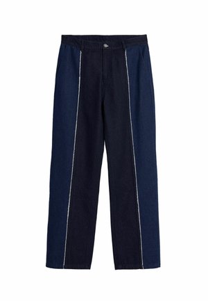 Pantalon en jean à jambe droite avec des panneaux verticaux contrastés bleu foncé et bleu moyen et des poches avant.