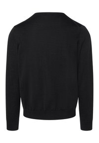 Schwarzer Strickpullover mit Rundhalsausschnitt, langen Ärmeln und gerippten Bündchen und Saum. Glatte Textur, einfaches Design ohne Muster oder Akzente.