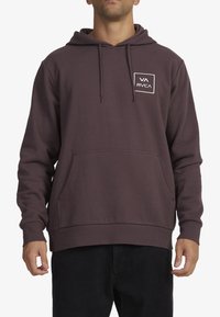 Unselected, brown