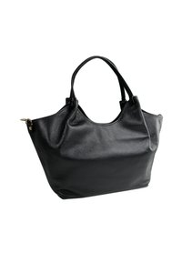Zwarte leren totebag met gestructureerde vorm, textuur oppervlak, dubbele handvatten en gouden hardwareaccenten. Eenvoudig en functioneel ontwerp.
