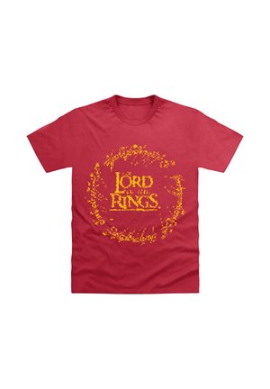 Maglietta rossa a maniche corte con testo "Signore degli Anelli" in stile pixel giallo e bordo decorativo circolare al centro frontale.