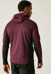 Dare 2B ASSIMILATEVMLYR - Chaqueta de entrenamiento - fig black