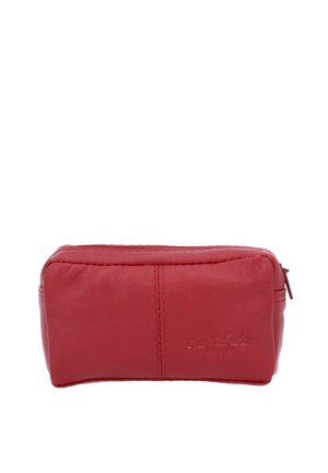 Gusti Leder BUTLER - Punge - cherry red