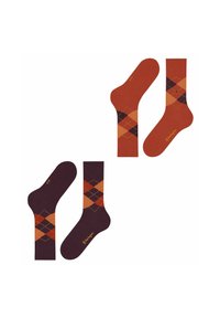 Deux paires de chaussettes de type crew avec des motifs argyle. Une paire en orange et bordeaux ; l'autre en bordeaux profond avec des accents orange et jaune.