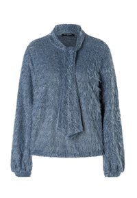 Blauer gestrickter Pullover mit einer Schalbindeschließe, flauschiger Textur, lockerer Passform und langen Ärmeln; hat gerippte Bündchen und ein dezentes Muster.