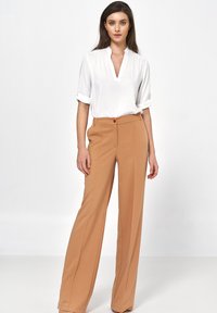 Blouse model 218902 Nife