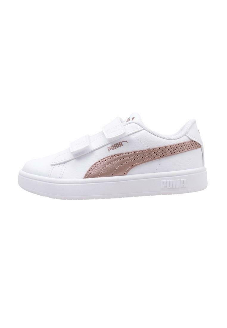Sneakers bianchi con tomaia in pelle liscia, striscia accentata marrone testurizzata e chiusure in Velcro. Suola in gomma resistente e logo del marchio.