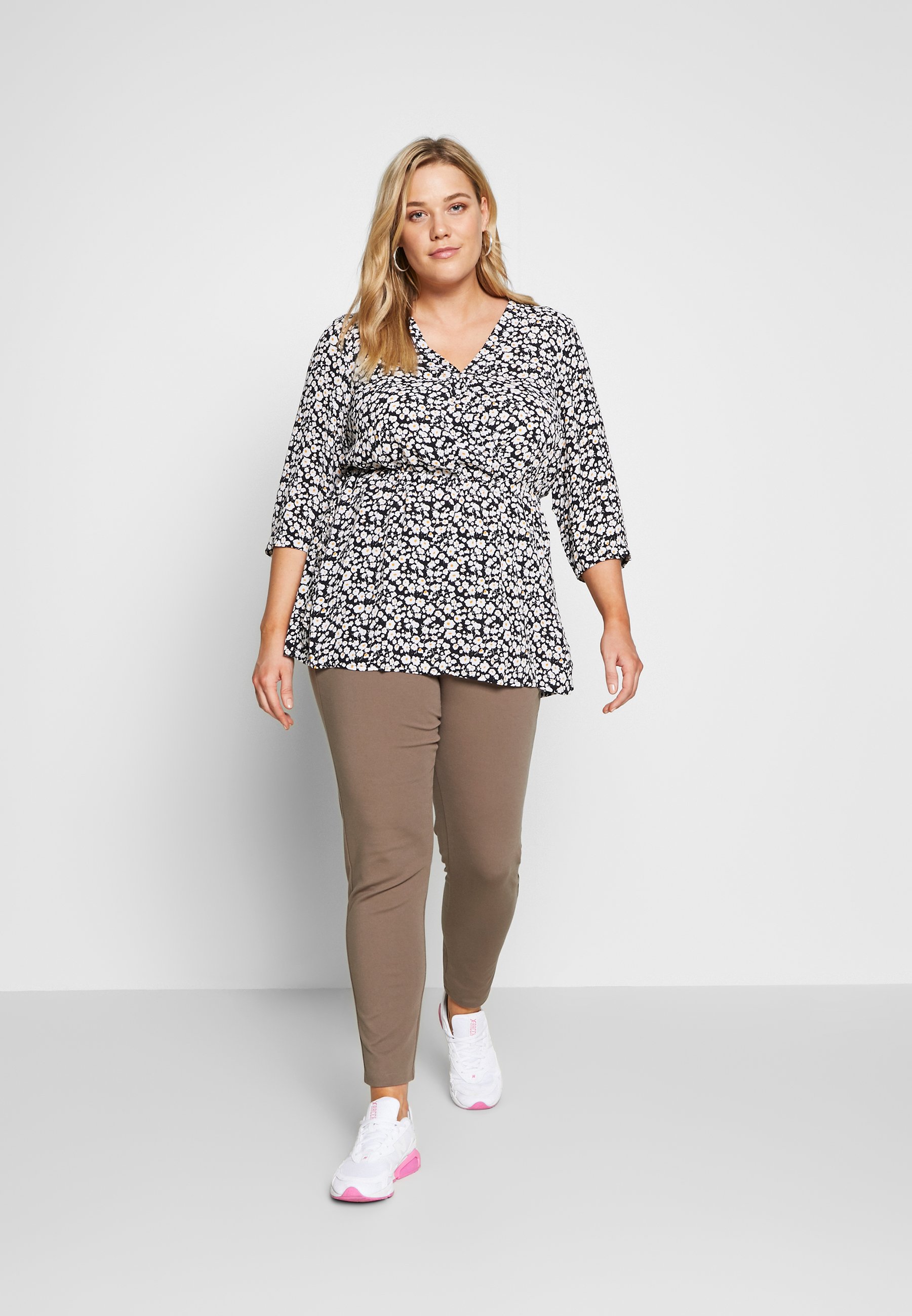Zizzi XMARGRIT BLOUSE Bluser black Zalando.no Zizzi MNOLIA BLOUSE - Bluser - black
