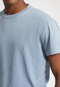 Polo Ralph Lauren - SHORT SLEEVE - T-shirt - bas - indigo - 4
