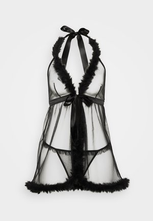 Schwarze transparente Negligee mit Halterneck-Bindungen, ausgestattet mit einem Federbesatz entlang der Kanten und einem passenden schwarzen Taillengürtel, weiche Textur.