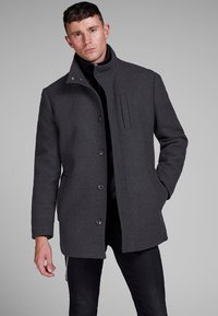 Jack & Jones PREMIUM JPRDUANE JACKET - Kort kåpe / frakk - dark grey