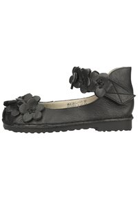 Ballerine in vera pelle nera con dettagli floreali sulla punta e sul cinturino, finitura testurizzata, forma arrotondata e suola bassa e flessibile.
