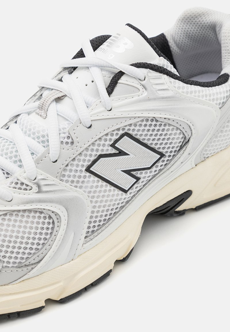 mr530 unisex sneakers laag