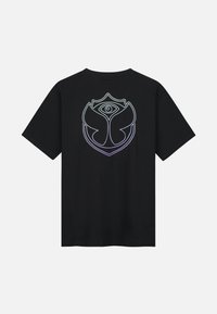 Zwarte katoenen t-shirt met een groot, veelkleurig lijntekening ontwerp van een bloem met een oog in het midden op de achterkant.