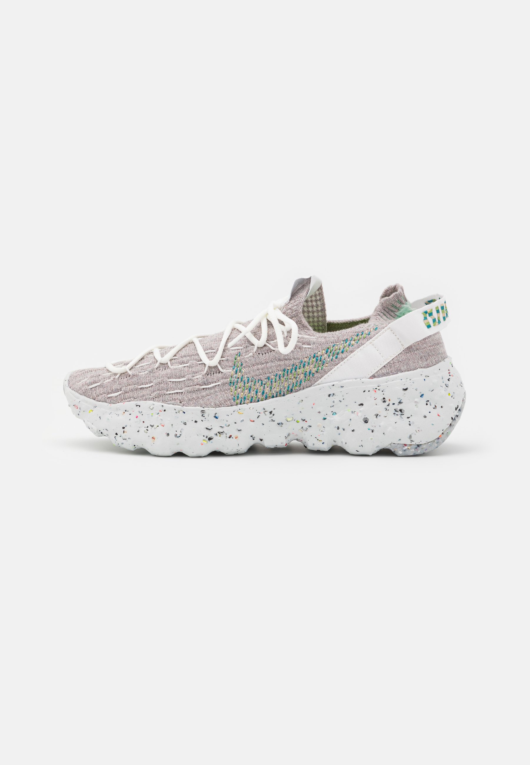 Nike Sportswear SPACE HIPPIE - Trainers - summit white/mean green/photon  dust/off-white - Zalando.ie