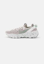 Nike Sportswear SPACE HIPPIE - Baskets basses - summit white/mean green/photon dust/écru - ZALANDO.FR