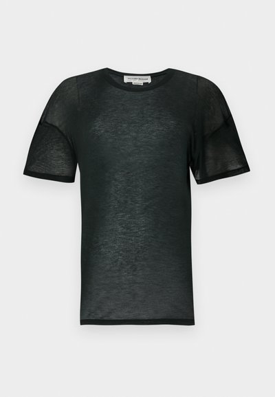 Czarna koszulka z krótkim rękawem wykonana z przezroczystego materiału. Posiada okrągły dekolt, luźny krój oraz subtelną teksturę z starannie wykończonym dołem.