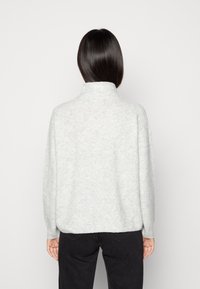 Vero Moda Stickad tröja - grey denim