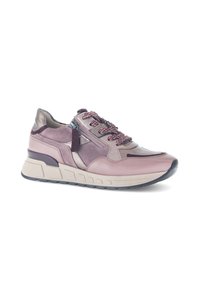 Roze en paarse sneakers met een gestructureerde leren bovenkant, contrasterende accenten, een chunky zool en gemuste veters met een rits aan de zijkant.