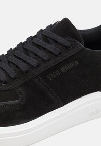 Steve Madden FLYNN - Joggesko - black