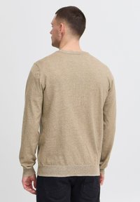Thumbnail Image 3