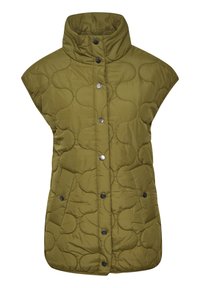 Chaleco acolchado verde oliva con cuello alto, mangas tipo capa, cierres frontales de presión y un patrón ondulado en la tela para darle textura.