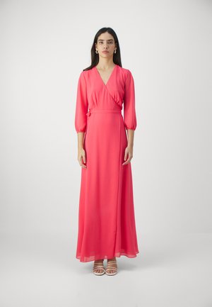 Occasion wear - hybrid rose