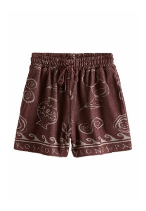 Shorts en éponge couleur bordeaux avec taille élastique, cordon de serrage et motifs beige d'inspiration grecque comprenant des vases, des spirales et des motifs de feuilles.