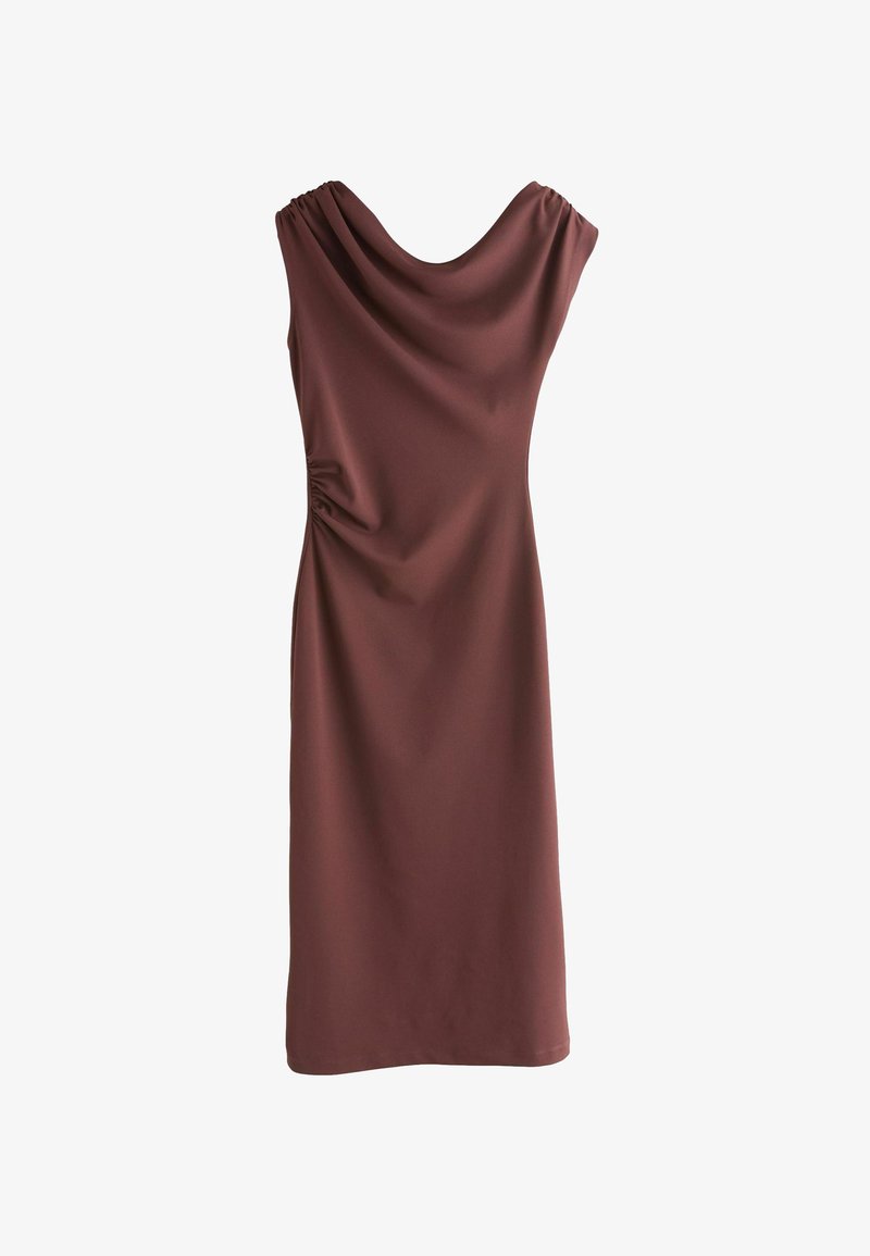 Brūna midi kleita bez piedurknēm ar drapētu apkakli un savāktu detaļu kreisajā pusē, attēlota uz balta fona.