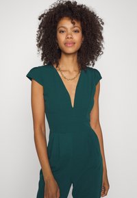 WAL G. SHORT SLEEVE JUMPSUIT - Macacão - forest green