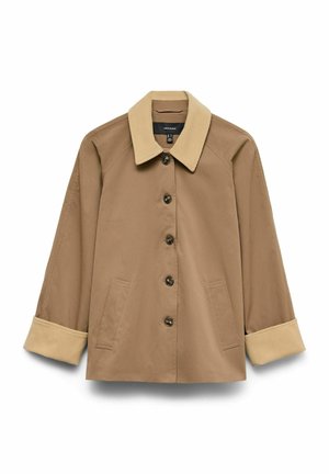 Pruun nööpidega jakk beeži fliiskraega ja -mansettidega, kahe eesmise taskuga ning pikkade varrukatega.