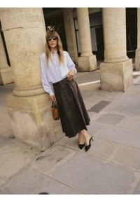 b.young BYFLAVIE - Chemisier - chambray blue