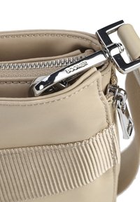 Bogner MAGGIA SENTA SHOULDER SVZ - Borsa a tracolla - sesame
