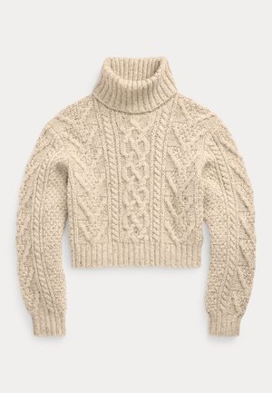 Pull à col roulé tricoté couleur crème avec motifs torsadés complexes et manches longues, posé à plat sur un fond clair.