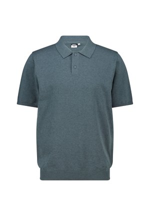 Polo à manches courtes en bleu sarcelle, fabriqué dans un matériau doux, doté d'un col, de trois boutons et d'un ourlet côtelé pour un ajustement snug.