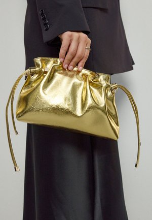 RUCHED  - Skuldertasker - gold-coloured