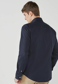 Next EASY IRON BUTTON DOWN - SINGLE CUFF - Overhemd - blue