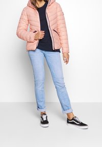 Superdry & Co Jas - apricot