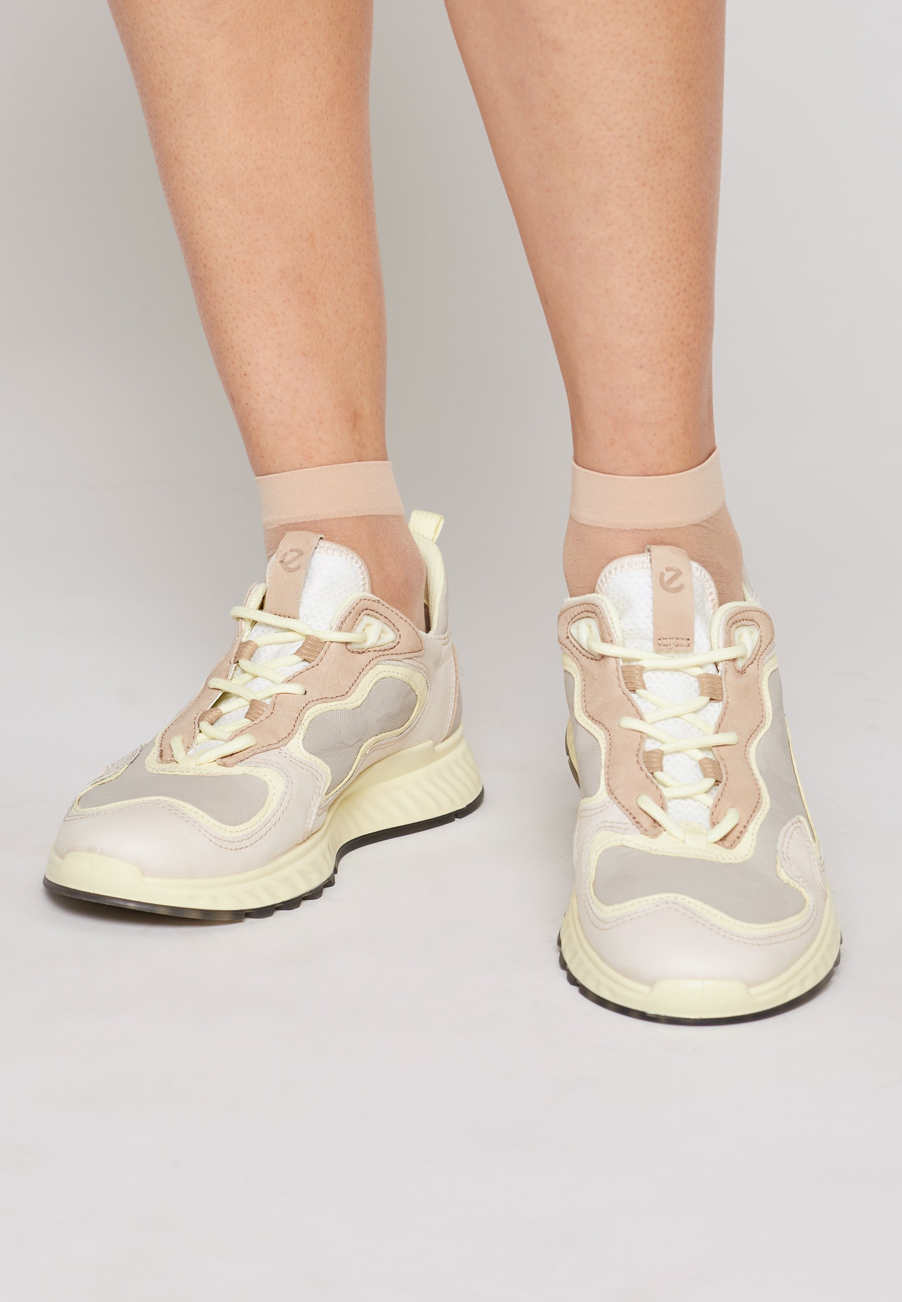 Ecco st1 w Clearance