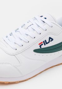 Fila ORBIT - Joggesko - white/sea moss