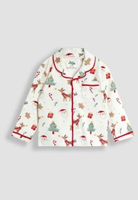 Camisa de pijama blanca de algodón con ribete rojo, que presenta un patrón navideño con renos, Santa, regalos, árboles y bastones de caramelo.