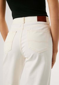 Pepe Jeans STRAIGHT UHW LEXA  - Jeans a sigaretta - white