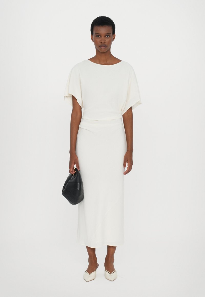 staud amelie midi dress ivory Staud Amelie gathered crpe midi dress Staud