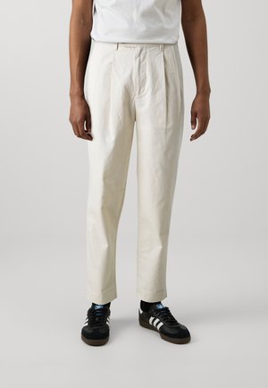 Selected Homme CROP ADAM PLEAT - Kalhoty - fog